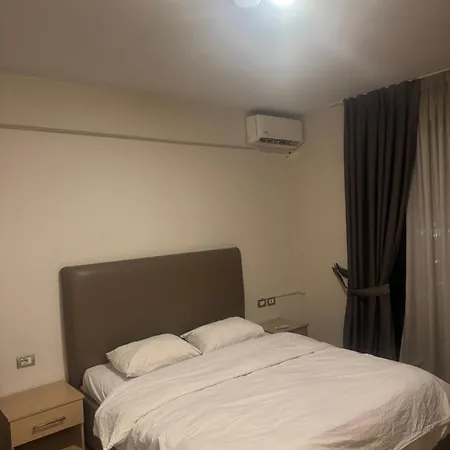 Apartamento Skyview & *