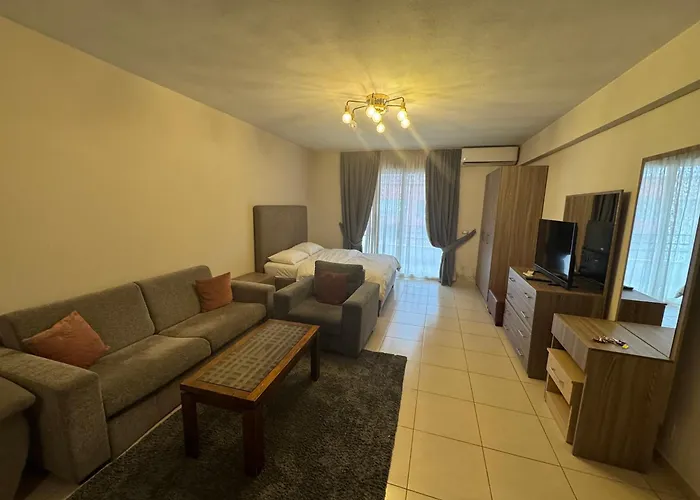 Апартаменты Skyview & Тирана