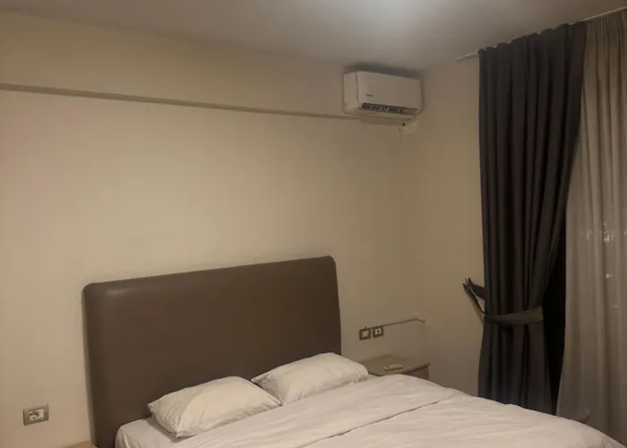 Apartment Skyview & *